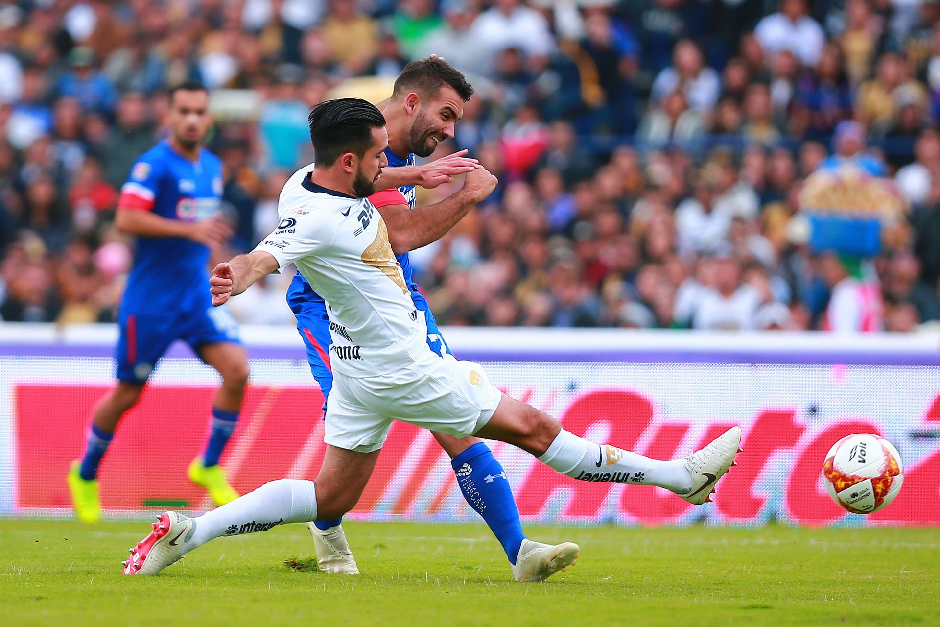 Pumas Cruz Azul Martín Cauteruccio Luis Quintana