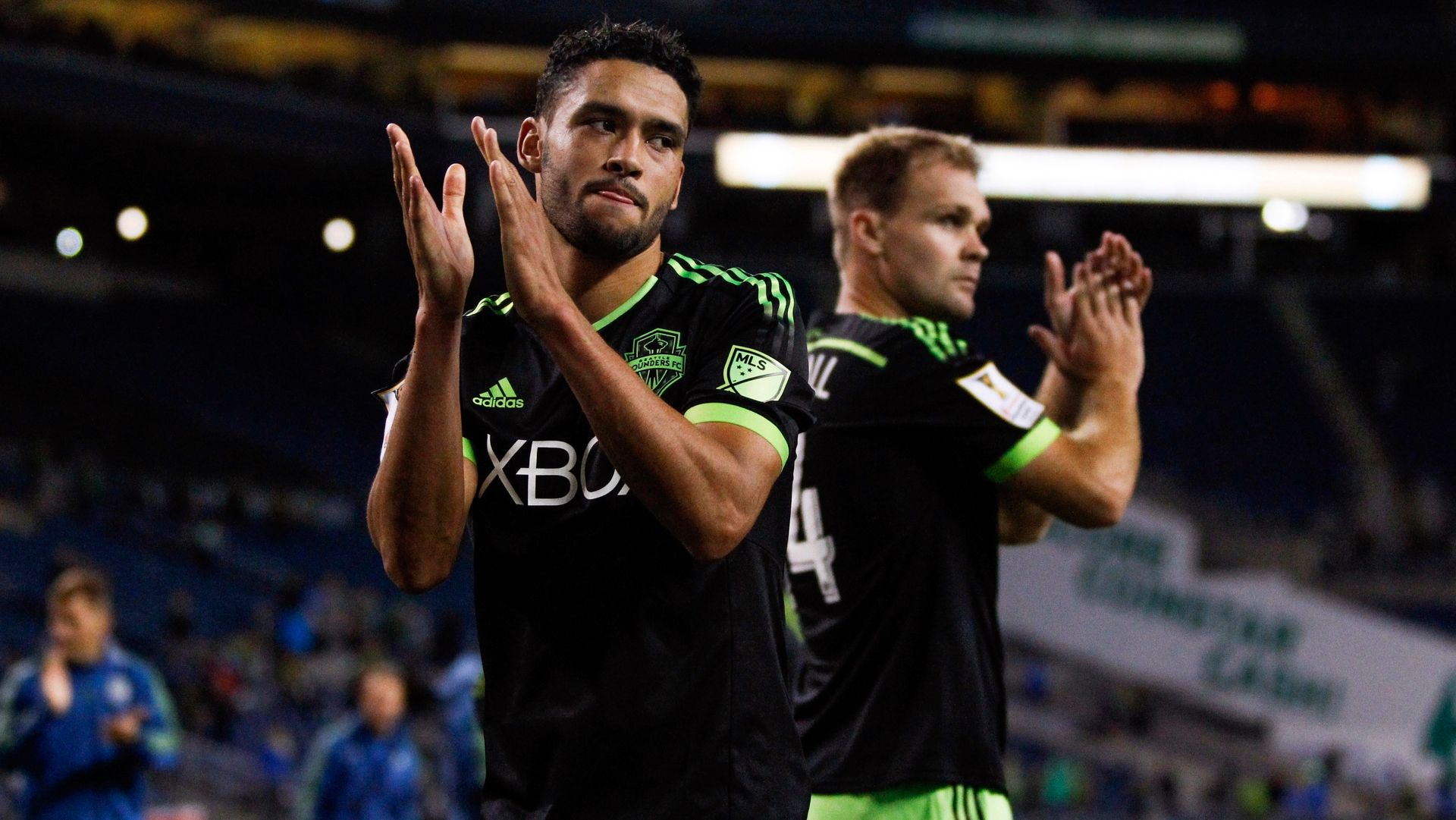 Lamar Neagle Chad Marshall Seattle Sounders CCL 09232015