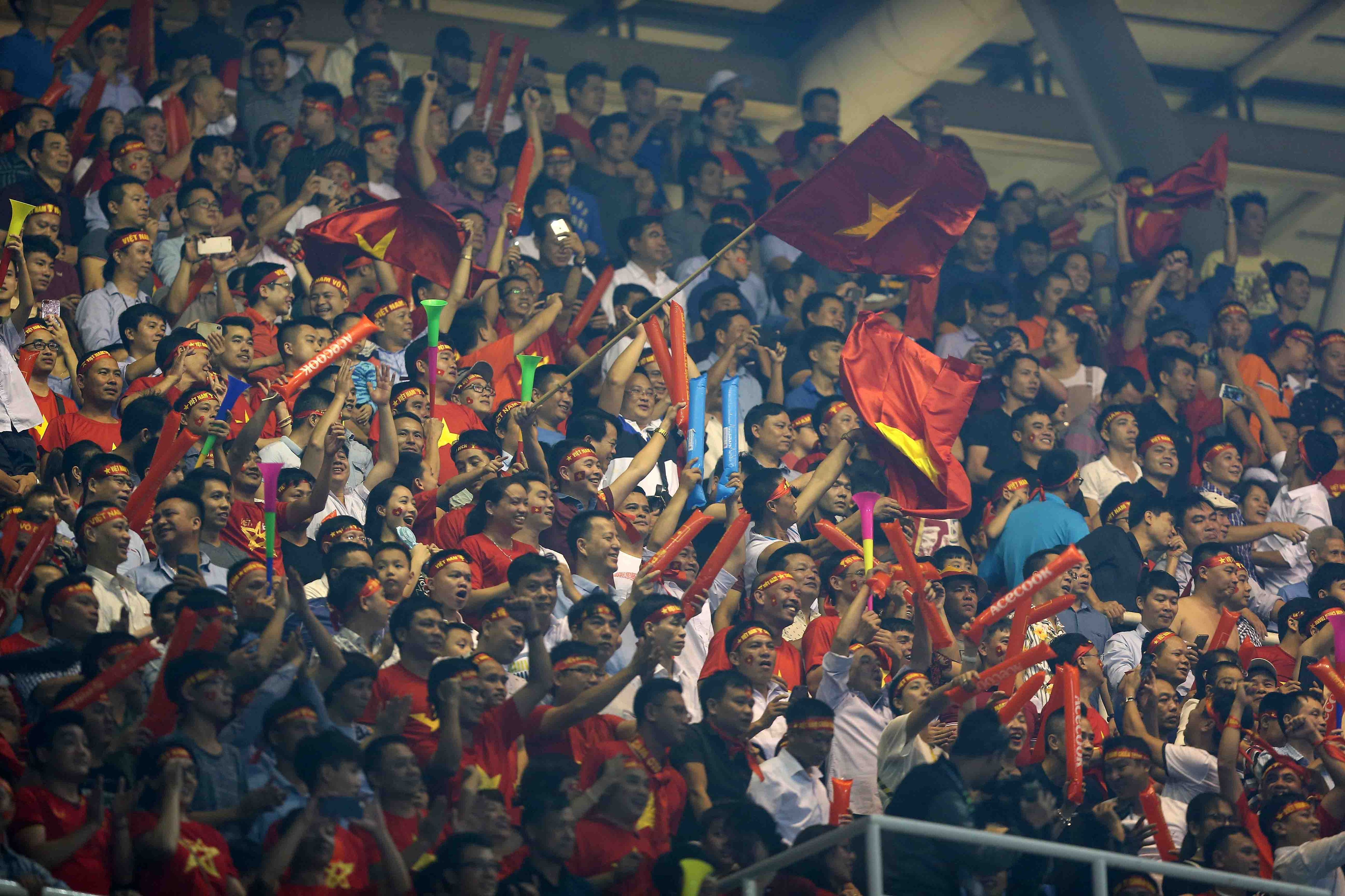 CĐV Việt Nam AFF Cup