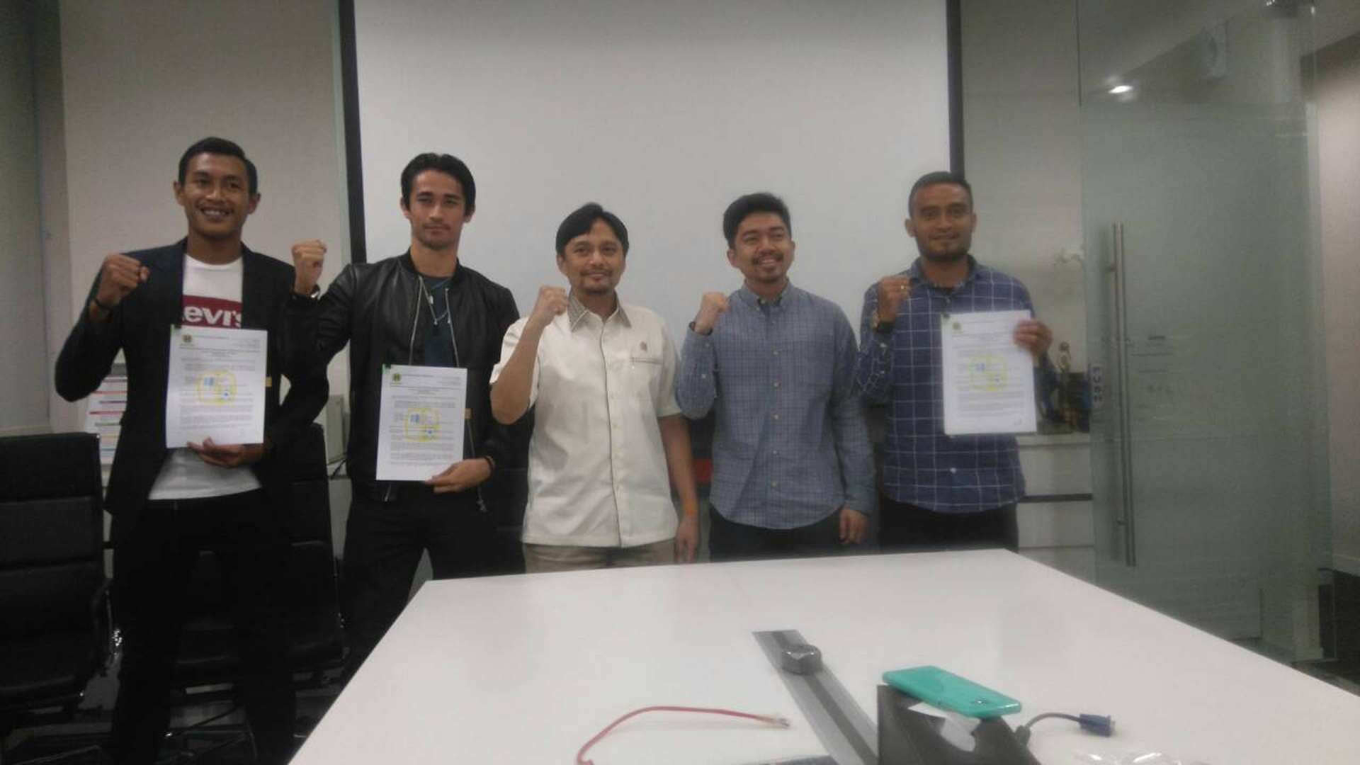 Gavin Kwan Adsit & Rizky Rizaldi Pora - Barito Putera