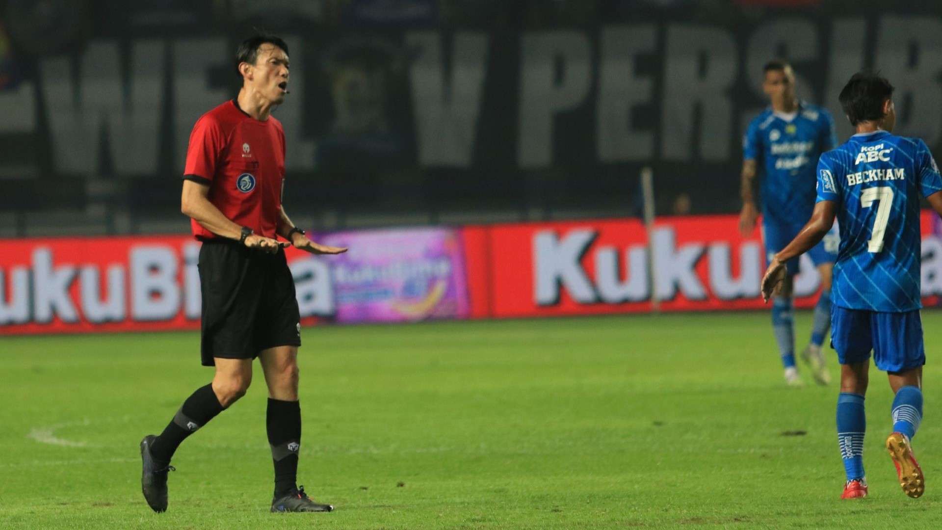Wasit Futoshi Nakamura