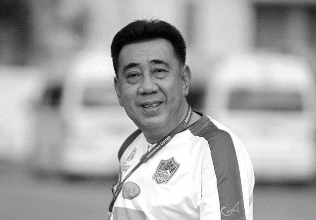 ประพร เอกอุรุ