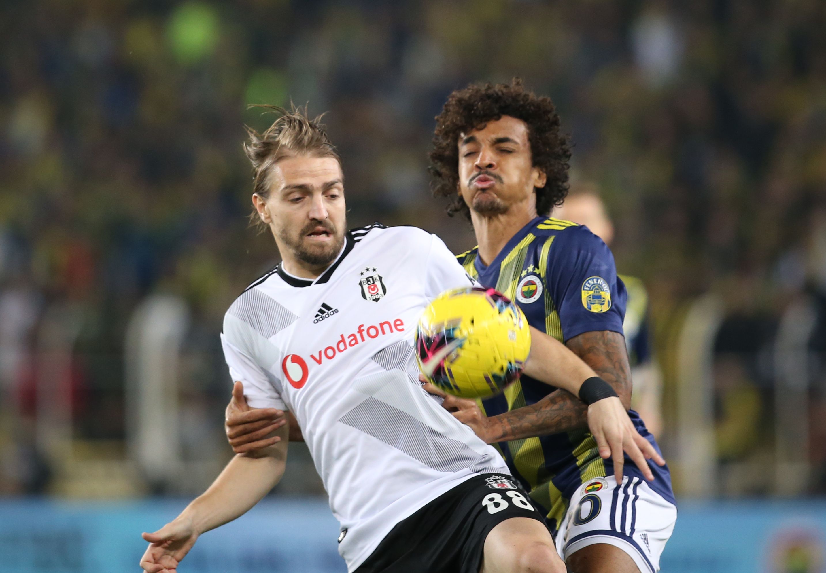 Caner Erkin Fenerbahce v Besiktas 12222019