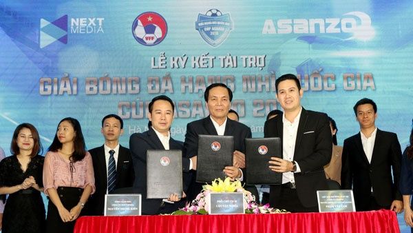 VFF Vice President Mr. Can Van Nghia vs Pham Van Tam