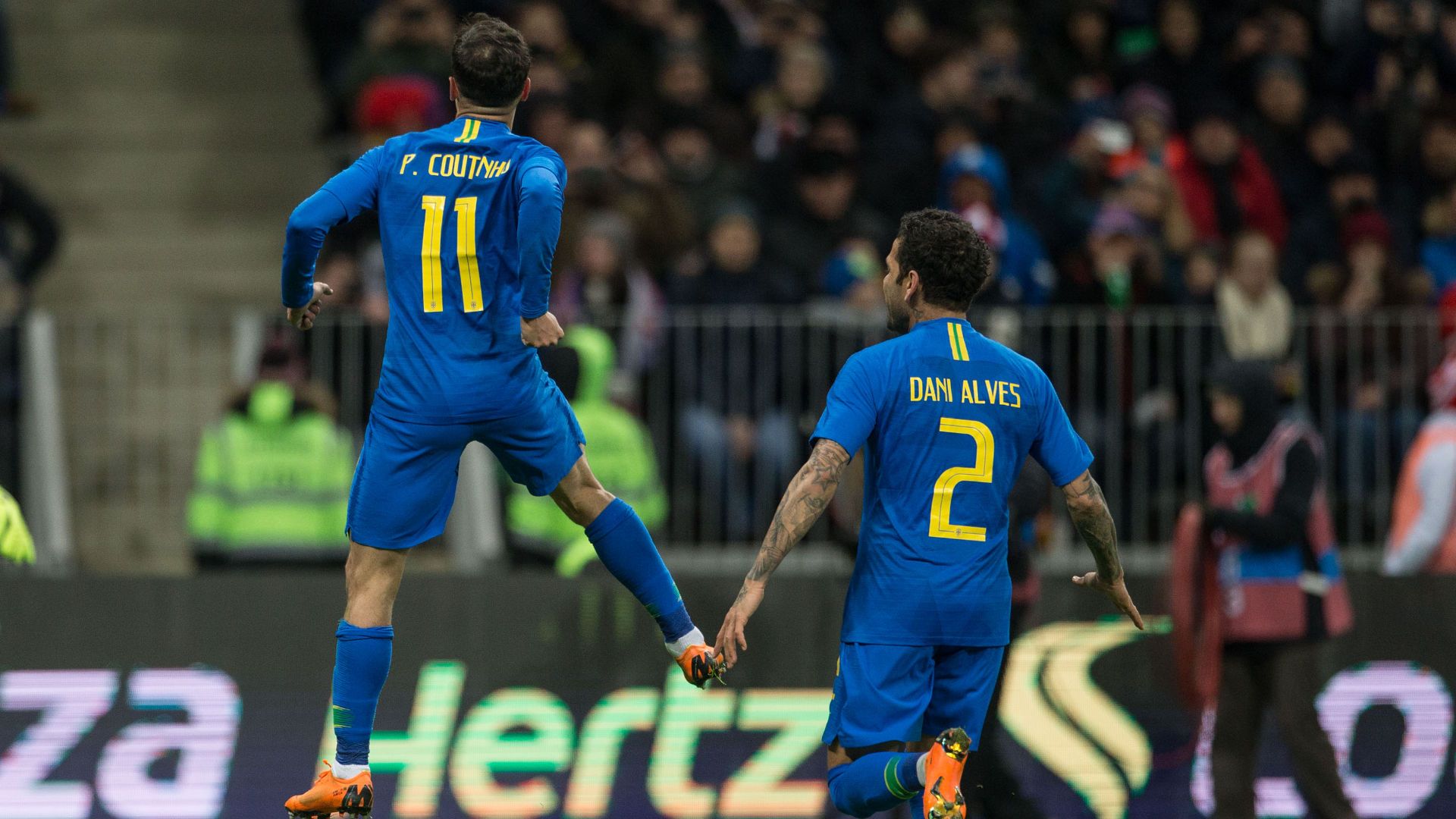 Philippe Coutinho Dani Alves Russia Brazil 23032018 Friendly