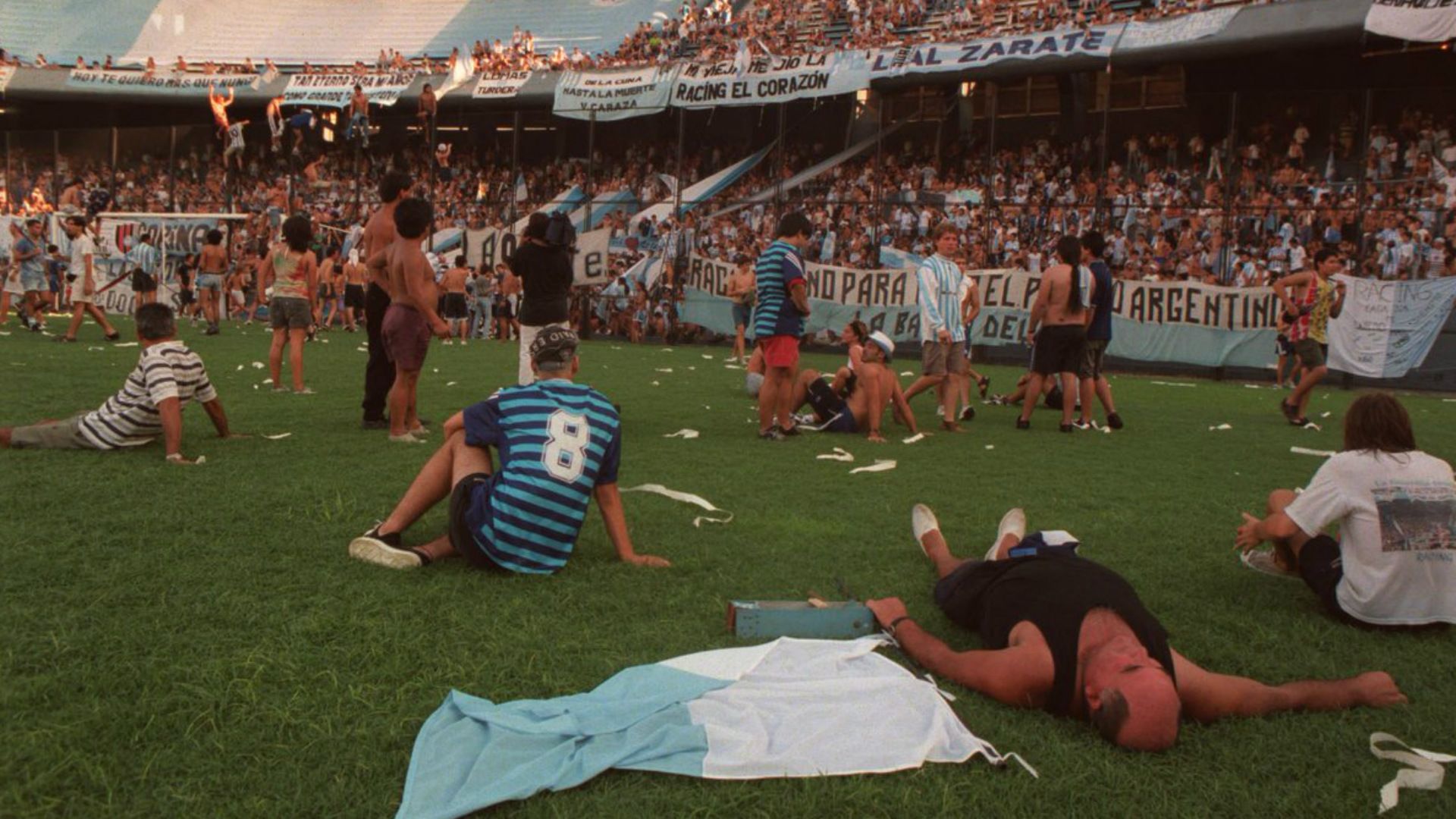 Racing Club hinchas Cilindro 1999
