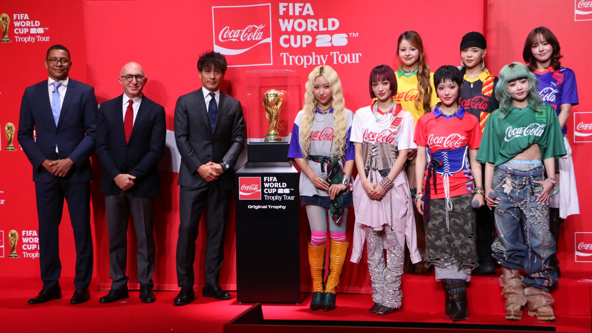 photo-gallery-worldcup-trophy-tour_1