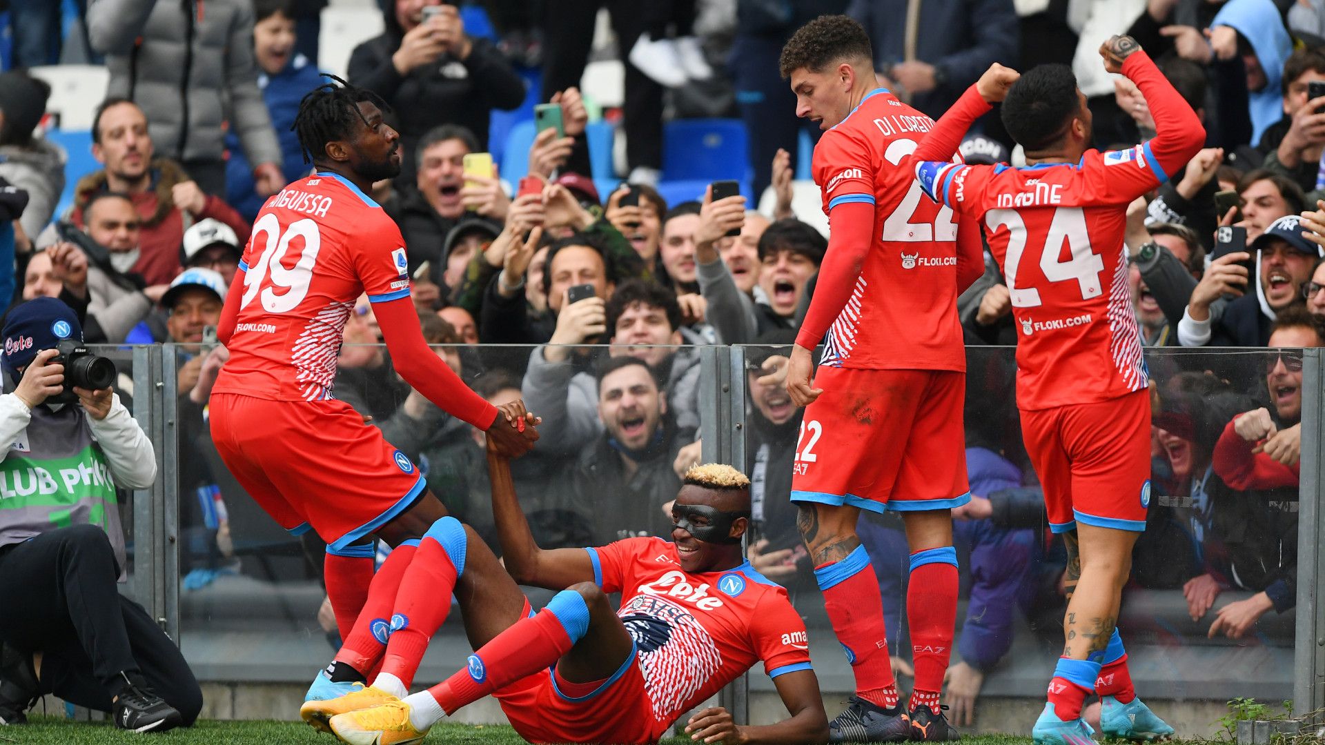 celebrate Osimhen Napoli Udinese Serie A 202122