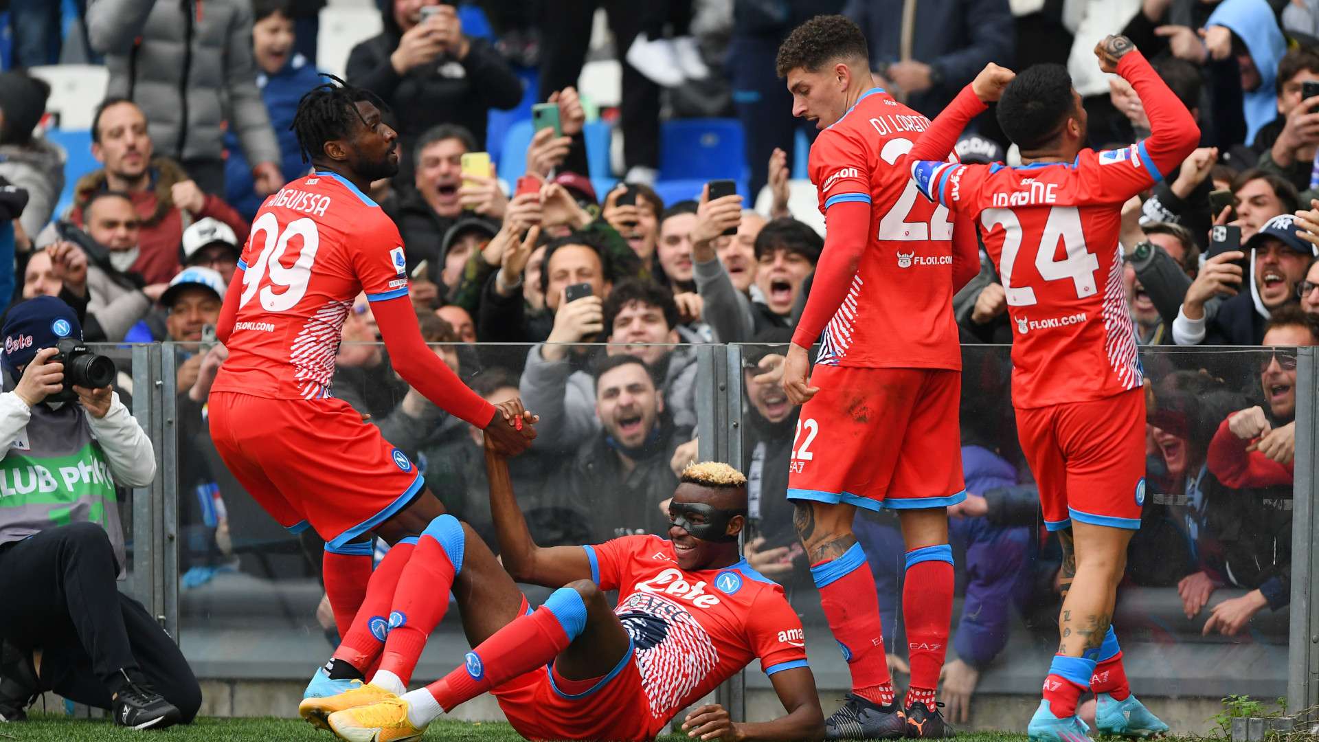 celebrate Osimhen Napoli Udinese Serie A 202122