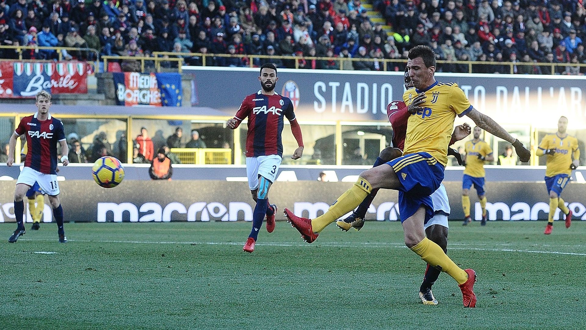 Mario Mandzukic Bologna Juventus Serie A