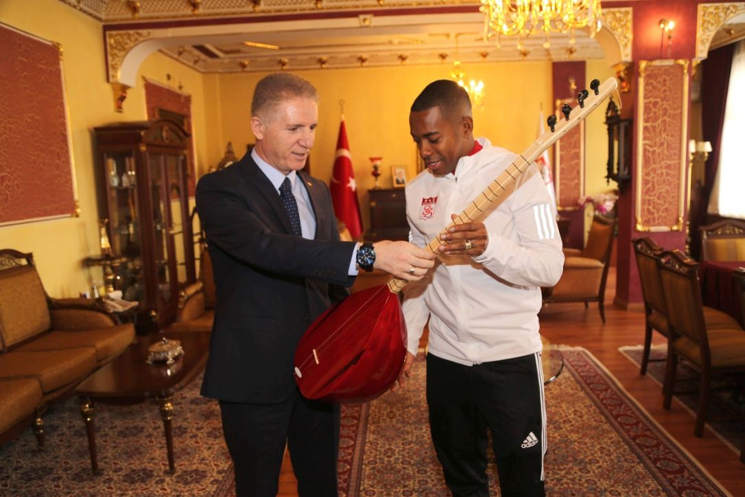 Robinho Sivasspor bağlama