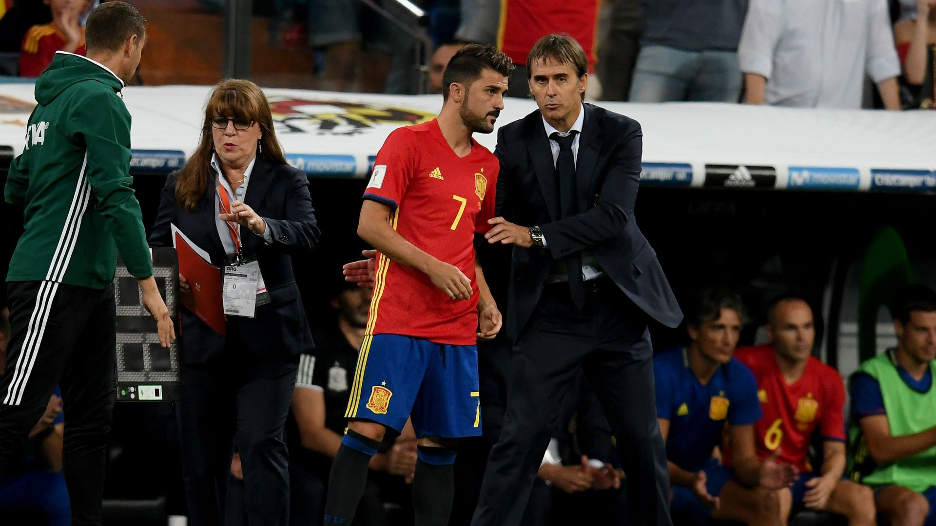 Silvia Dorschnerova Julen Lopetegui David Villa Seleccion Espana  02092017