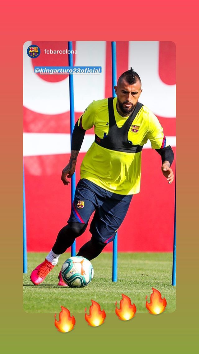 Barcelona training Vidal IG