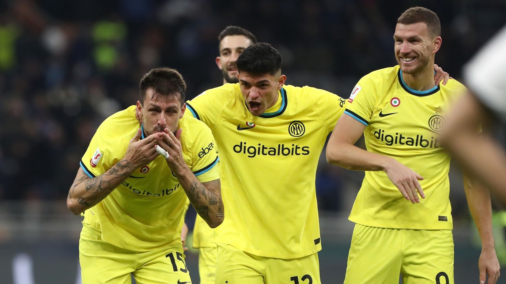 Acerbi esultanza Inter