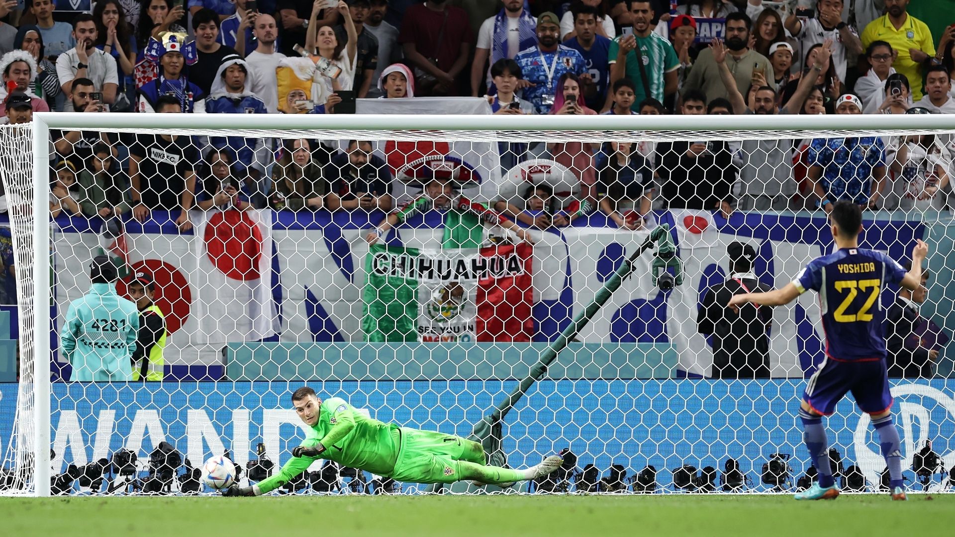 Livakovic Yoshida Japón Croacia Mundial Qatar