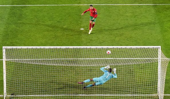 Bazunu save against Ronaldo