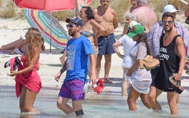 Messi Fabregas Antonella Formentera