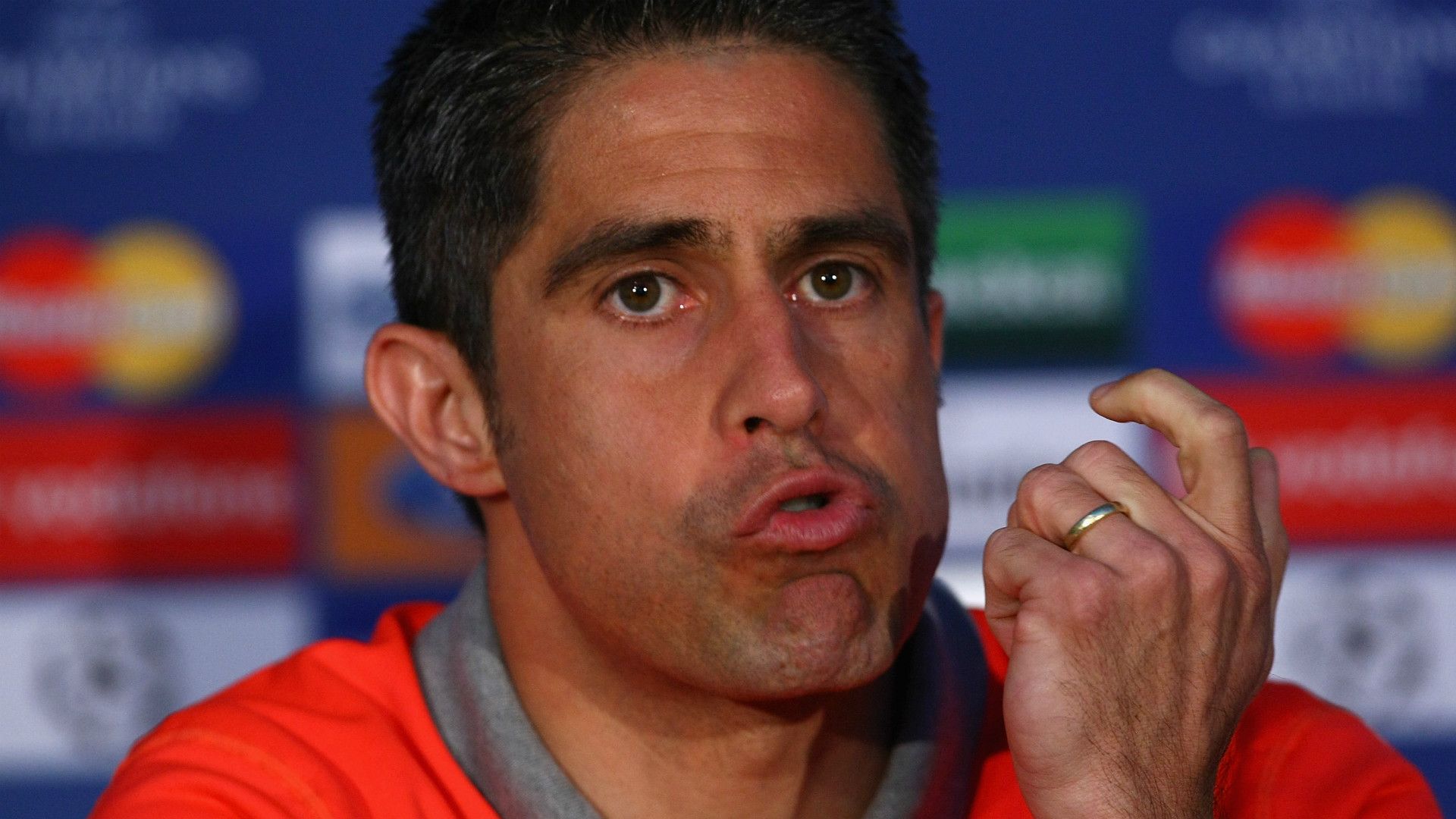 Sylvinho Barcelona 2008-09