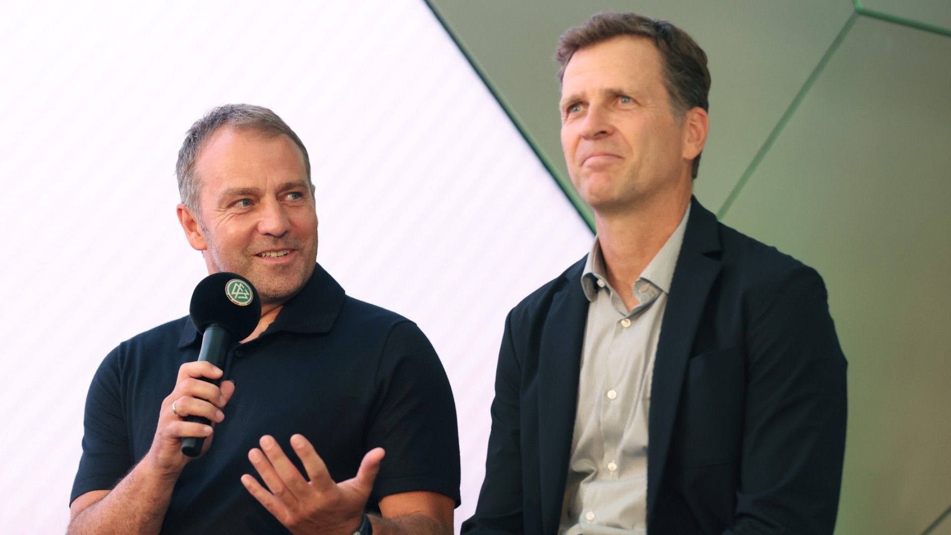 Hansi Flick Oliver Bierhoff Germany 2022