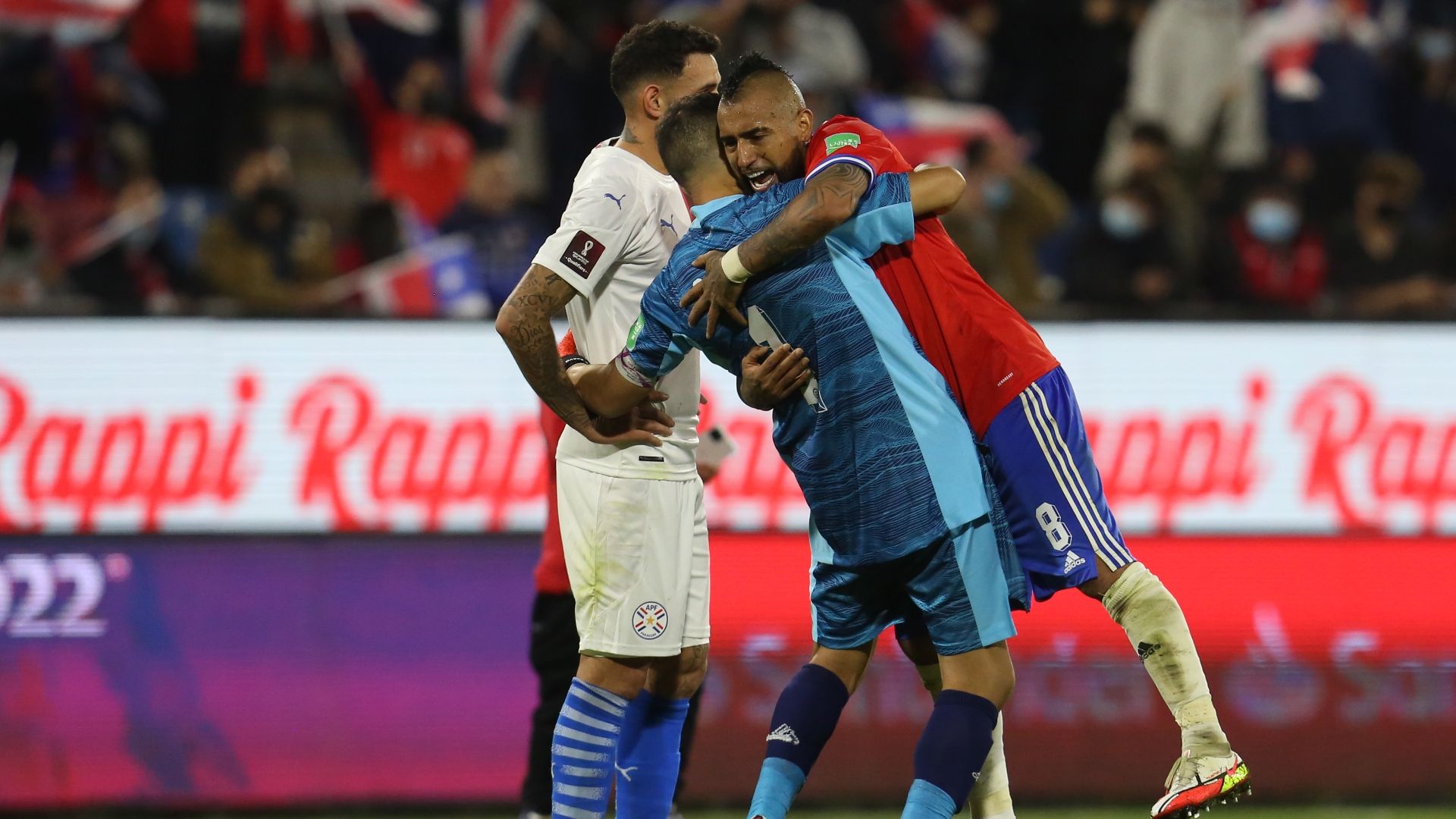 Claudio Bravo Chile Paraguay