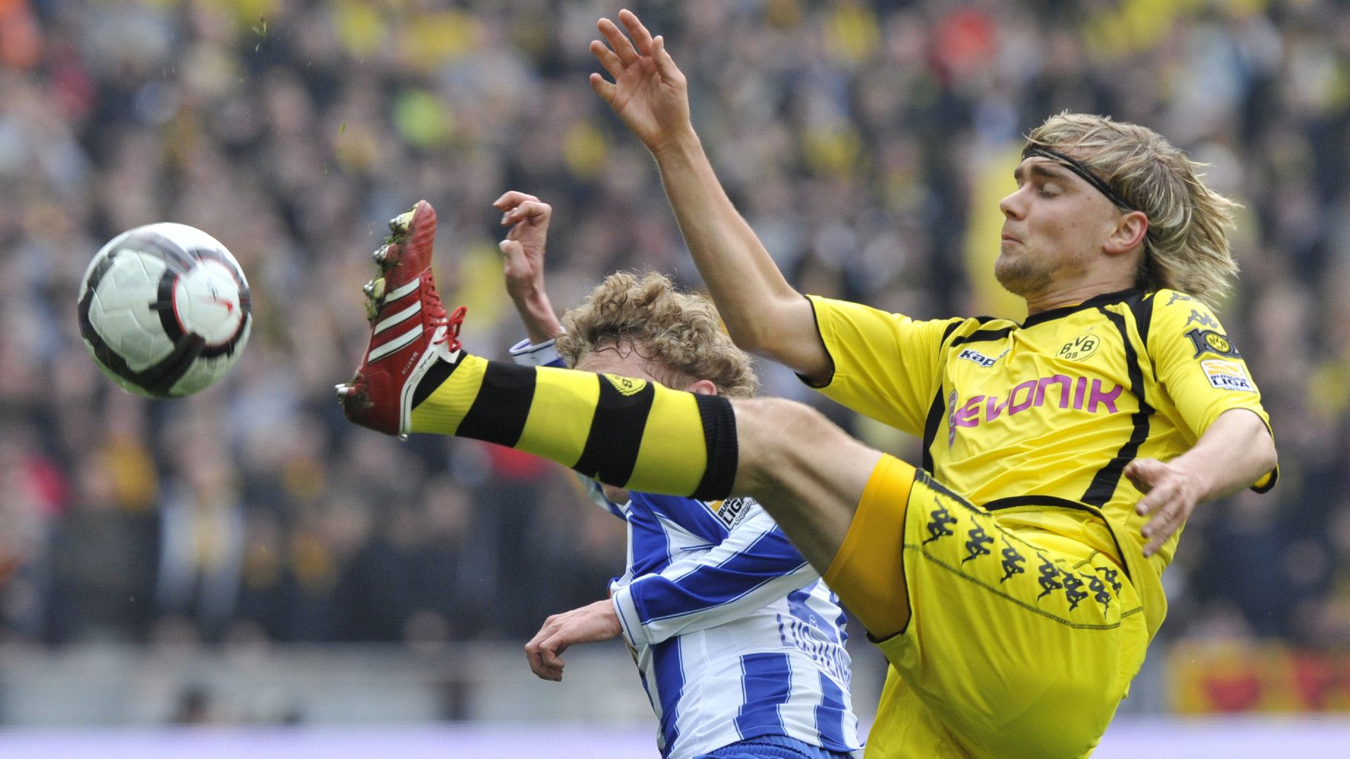 MARCEL SCHMELZER BORUSSIA DORTMUND