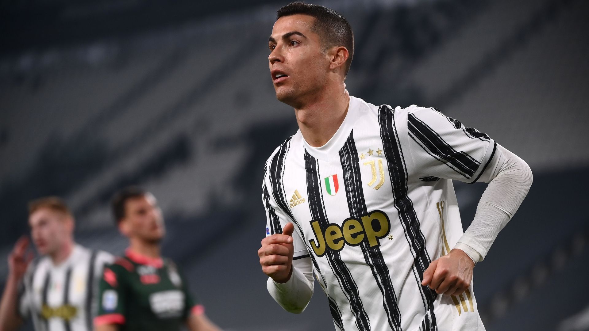 Cristiano Ronaldo celebrating Juventus Crotone Serie A