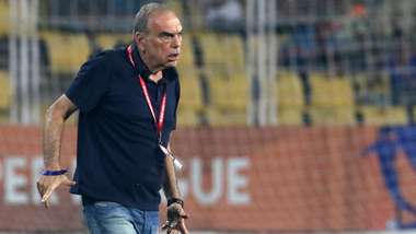Avram Grant FC Goa NorthEast United FC ISL 4 2017/2018