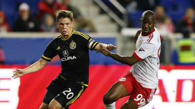 Wil Trapp Bradley Wright Phillips MLS 04222017