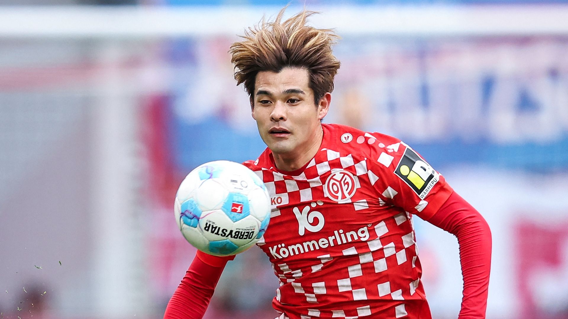 最終価格　FSV Mainz 05 サッカーシャツ XL 佐野海舟 佐野海舟、今夏の去就は？マインツSD「ムシアラやヴィルツとの