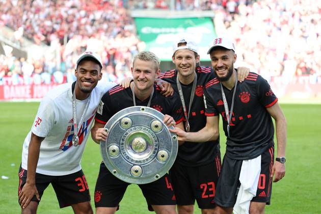 Bayern München de Light Gravenberch Blind