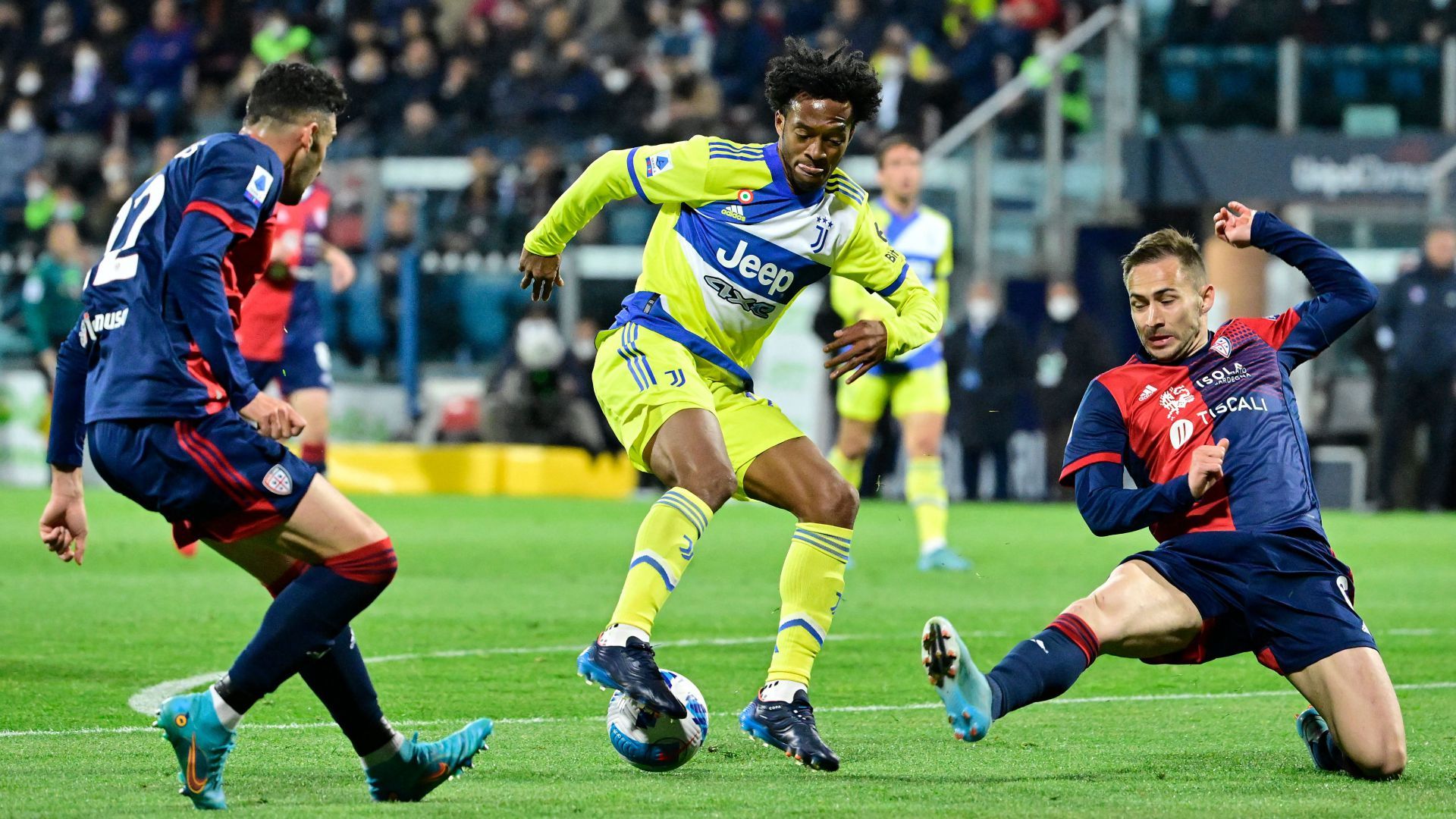 Juan Cuadrado Cagliari Juventus Serie A