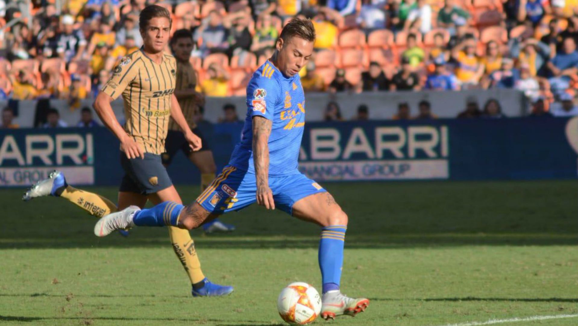 171118 Eduardo Vargas Tigres Pumas