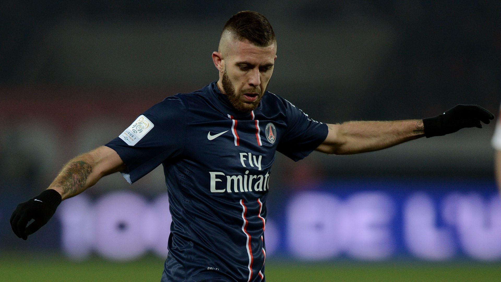 Jeremy Menez with PSG shirt
