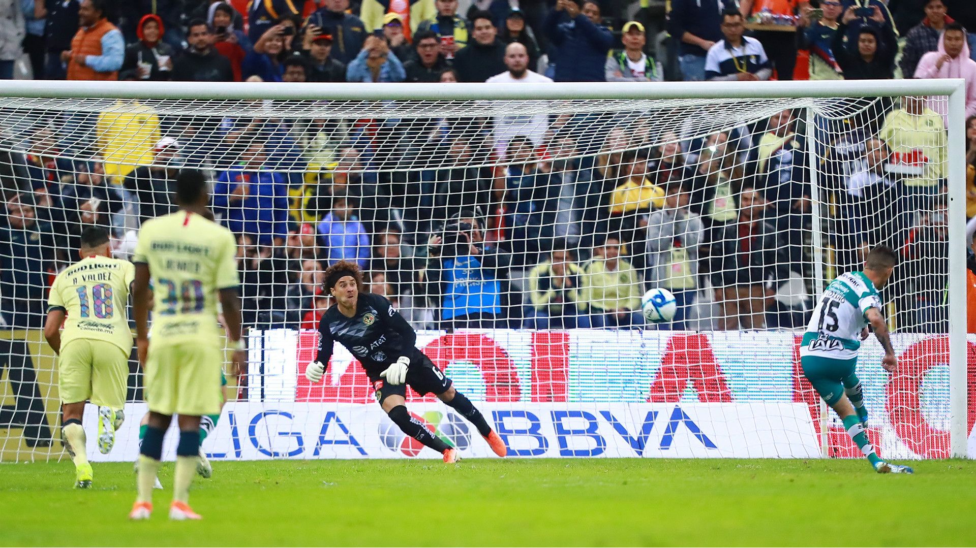 Brian Lozano Santos Laguna