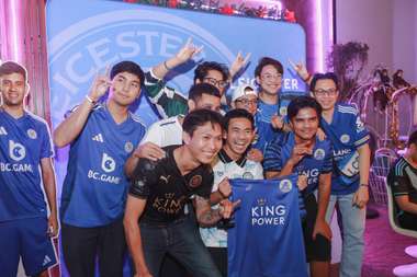 What the Fox ร่วมกับ จิ้งจอกเจี๊ยวจ๊าว 4