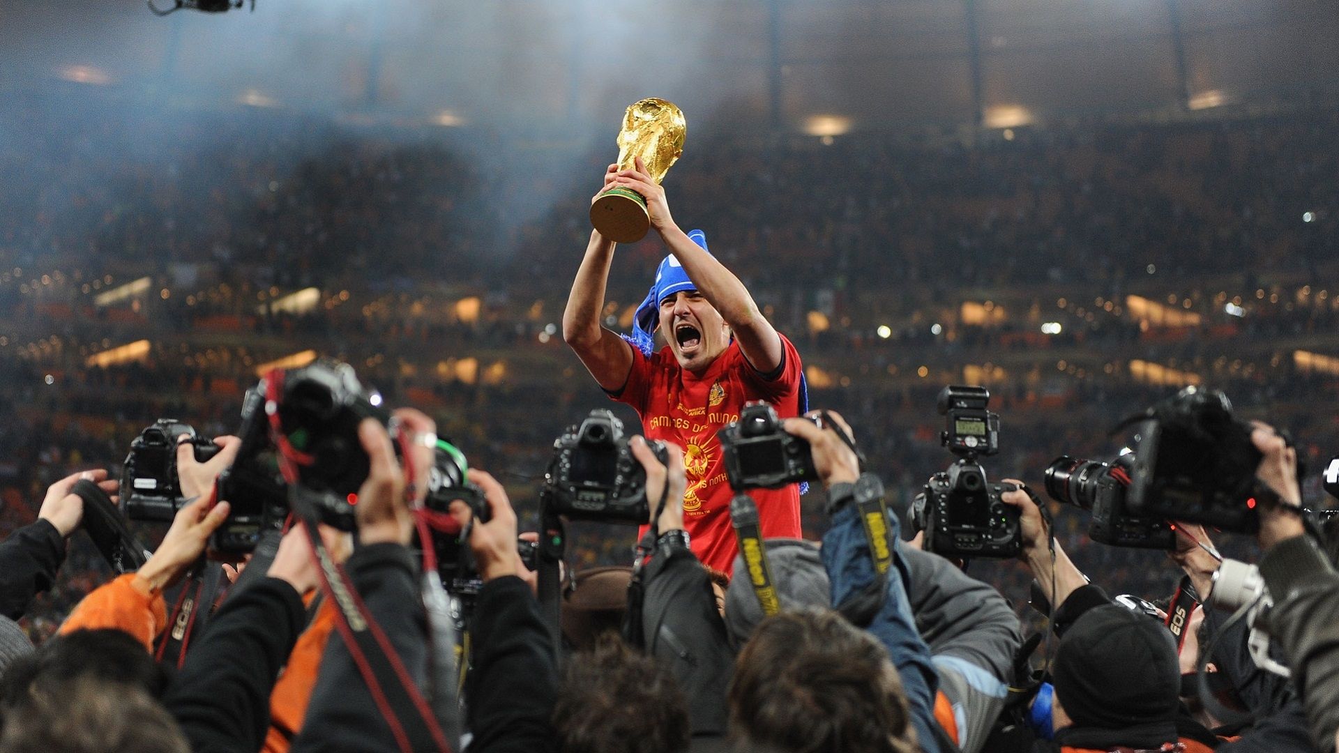 2018-12-01 2010 David Villa