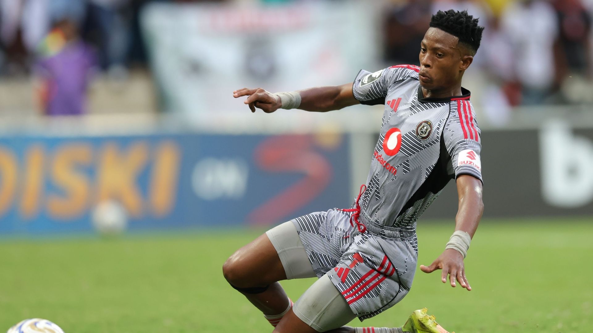 Yanela Mbuthuma, Orlando Pirates