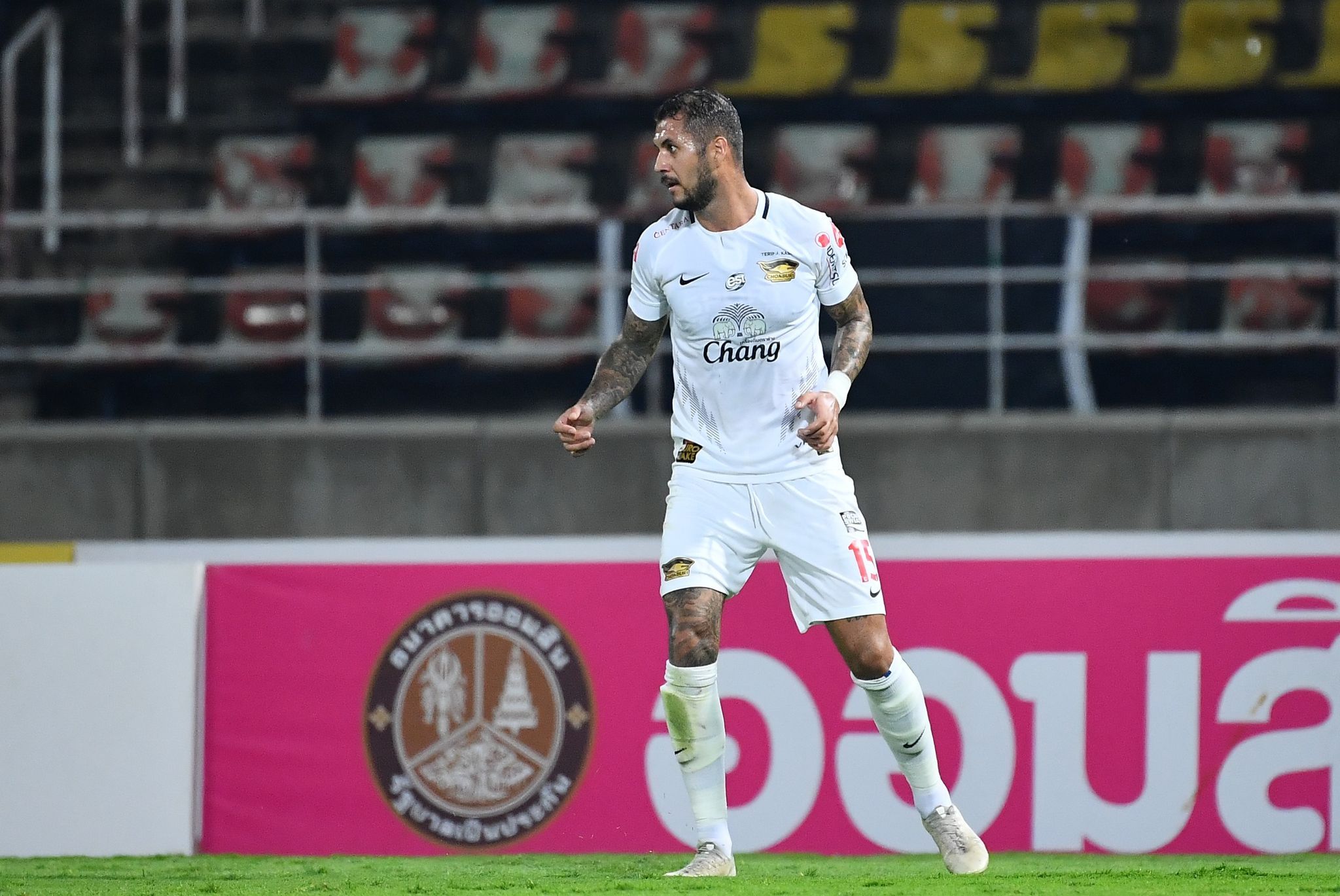 จูเนียร์ เอลด์สตอล