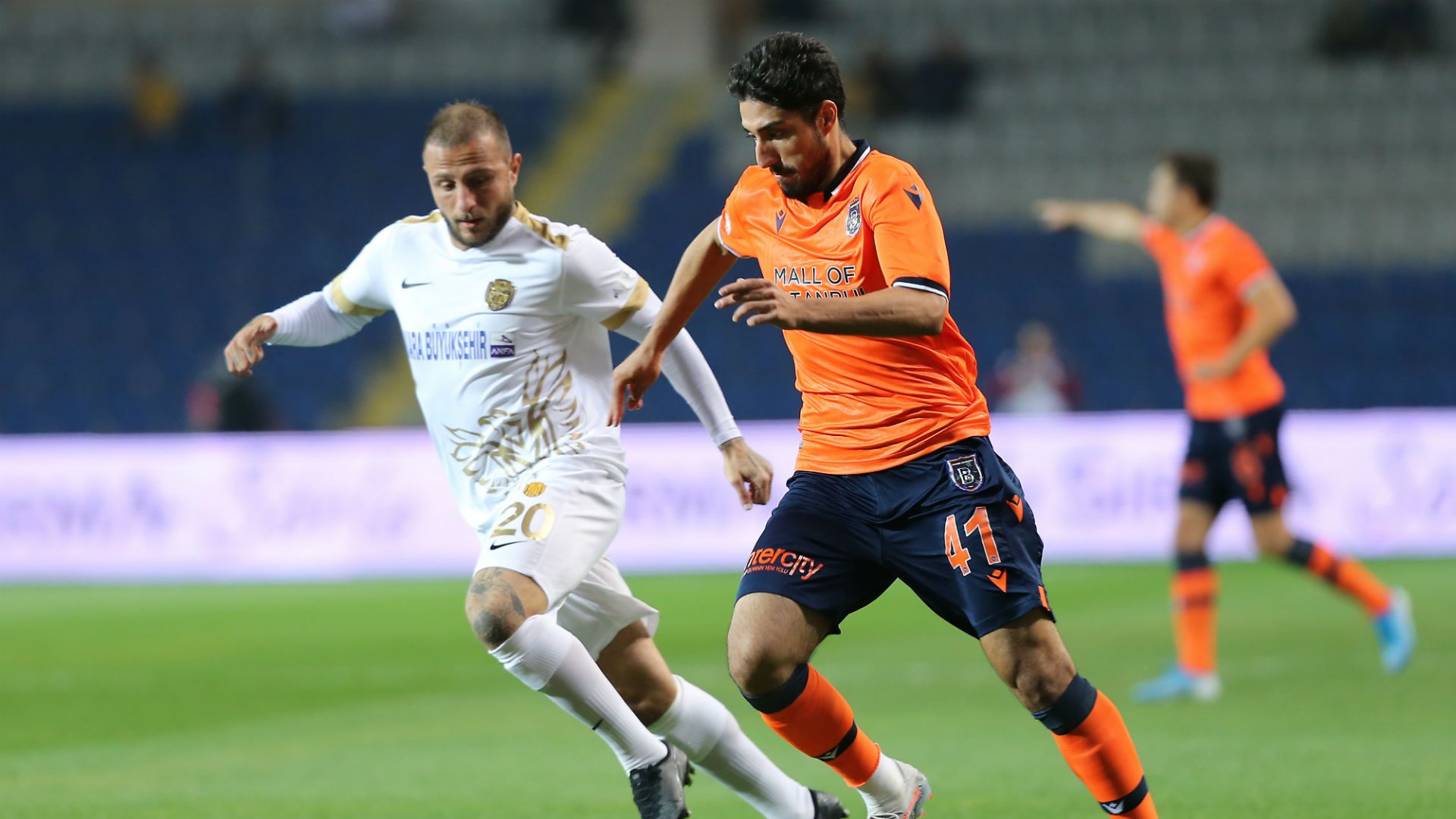 Berkay Ozcan Ankaragucu v Basaksehir 11102019