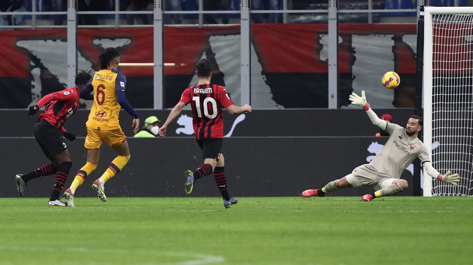 Leao goal Milan Roma Serie A