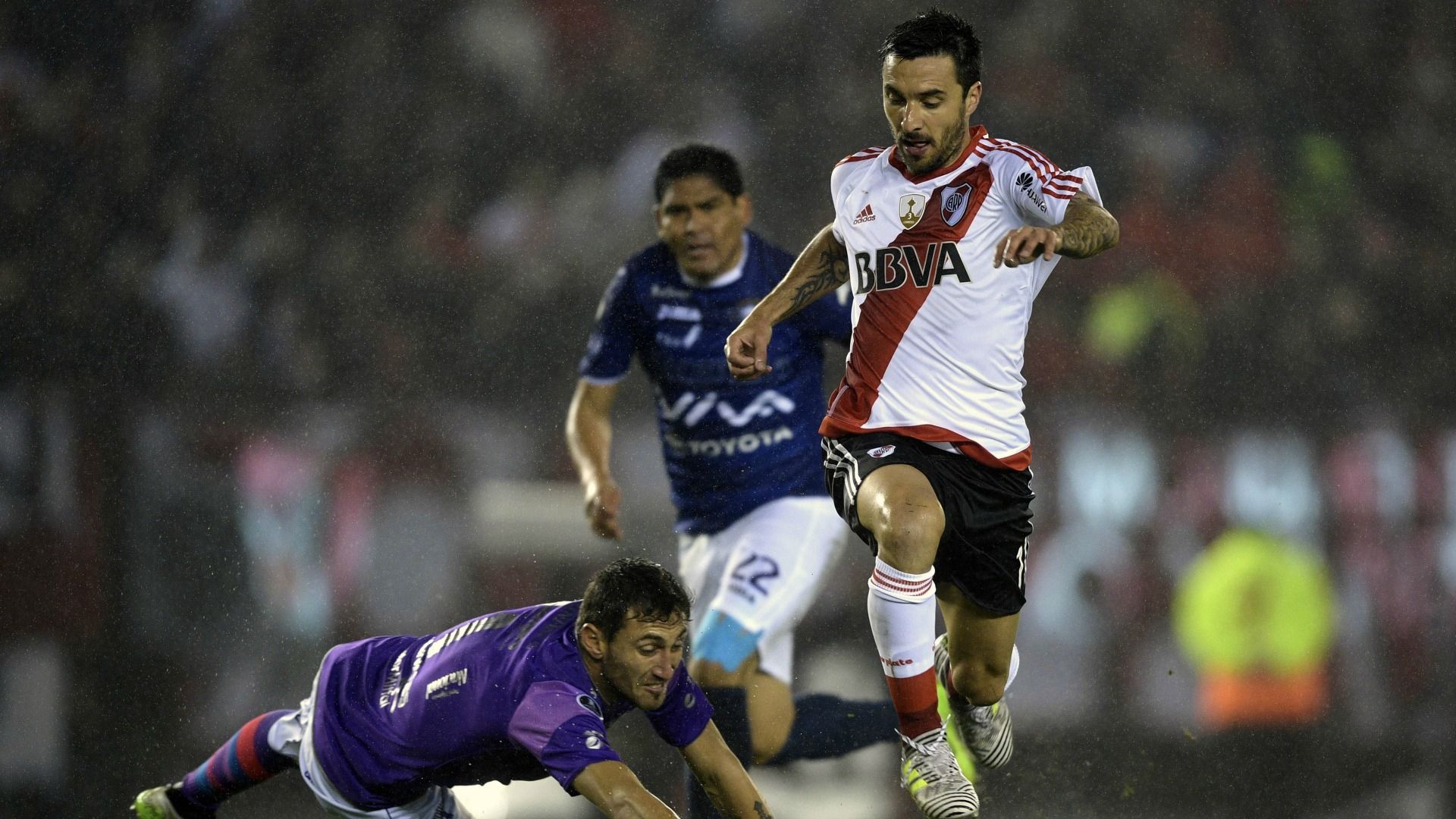 Jorge Wilstermann - River 2017