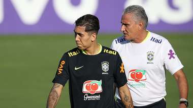 Tite Roberto Firmino Brasil treino 21032017