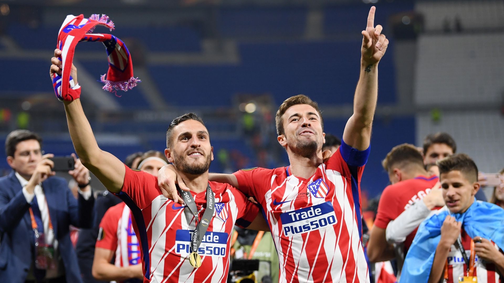 14-15 アトレティコ・マドリード (ガビ、ヒメネス他) 6選手直筆サイン入 14-15 アトレティコ・マドリード (ガビ、ヒメネス他) 6選手直筆