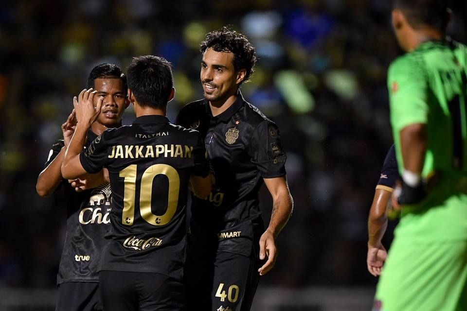 Toyota Thai League Player of the Week 22 : ดิโอโก หลุยส์ ซานโต