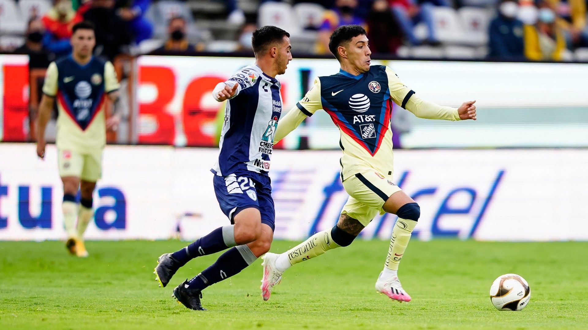 Pachuca América Luis Chávez Leo Suárez