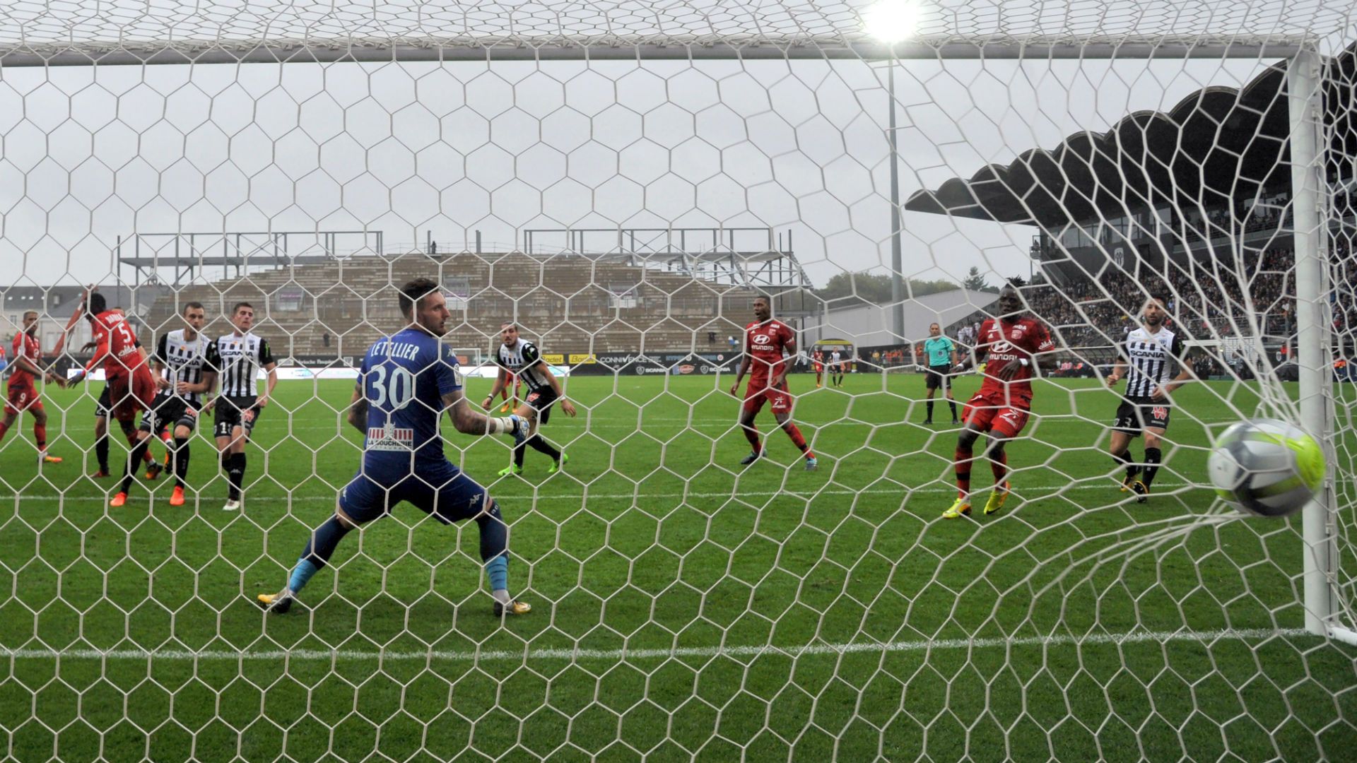 Angers Lyon Ligue 1 01102017