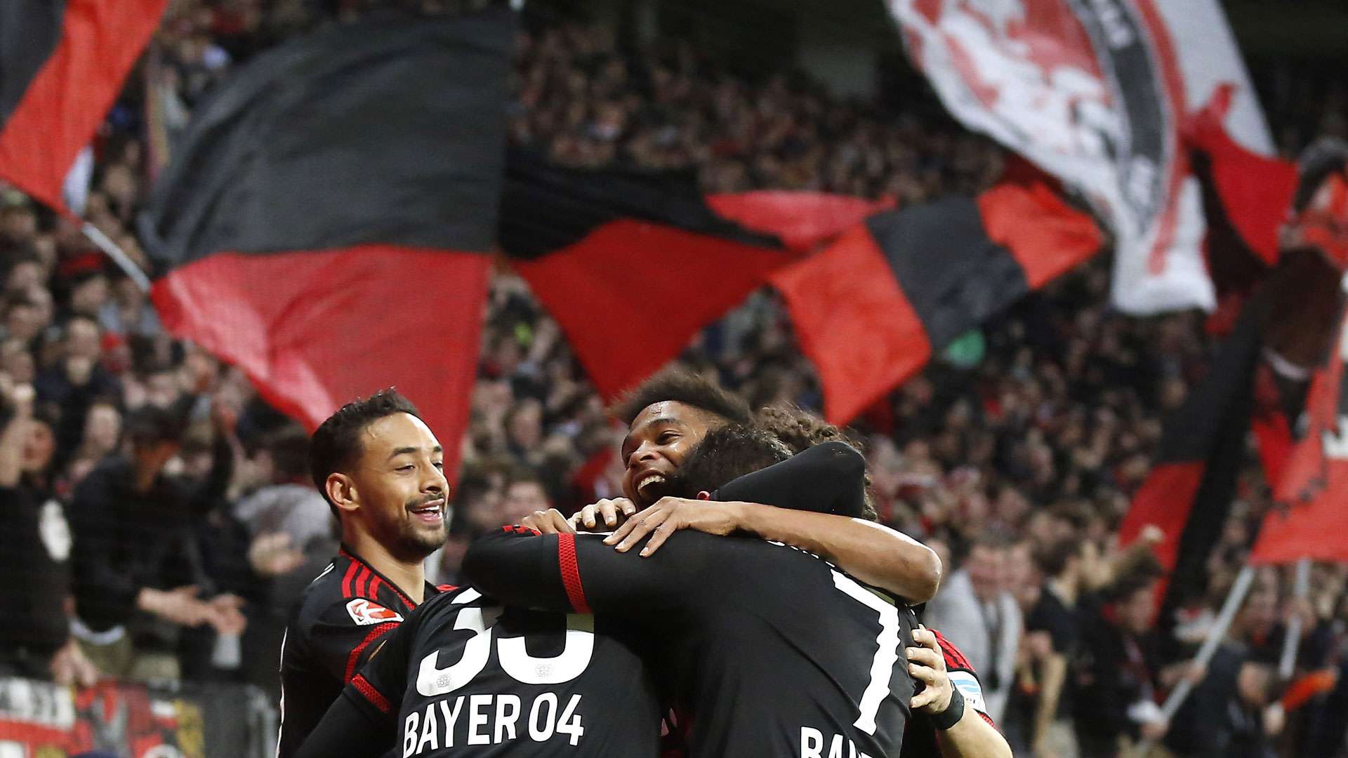 Bayer Leverkusen celebrates victory against Wolfsburg Bundesliga 01042016