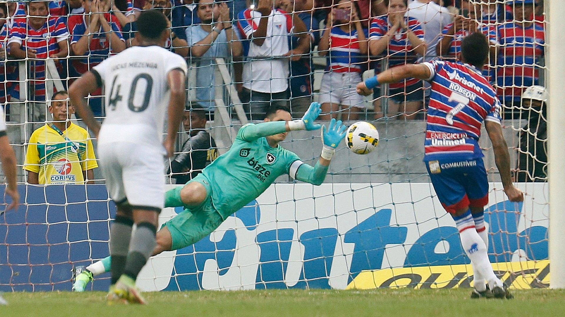 Gatito Botafogo Fortaleza Brasileirão 04 09 2022