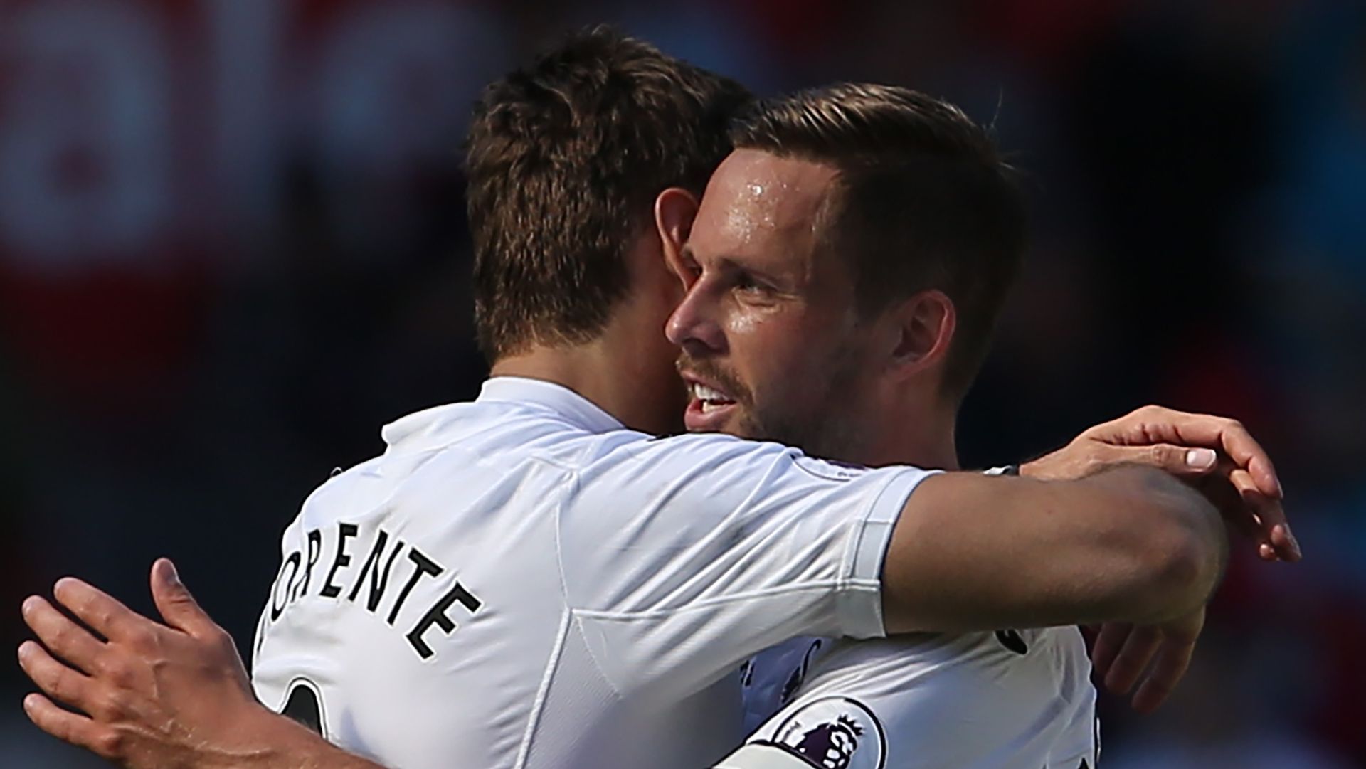 Gylfi Sigurdsson & Fernando Llorente