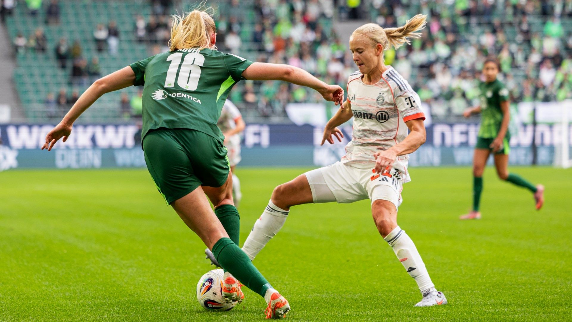 Camilla Kuver Pernille Harder Wolfsburg Bayern Munich Women 2025-26
